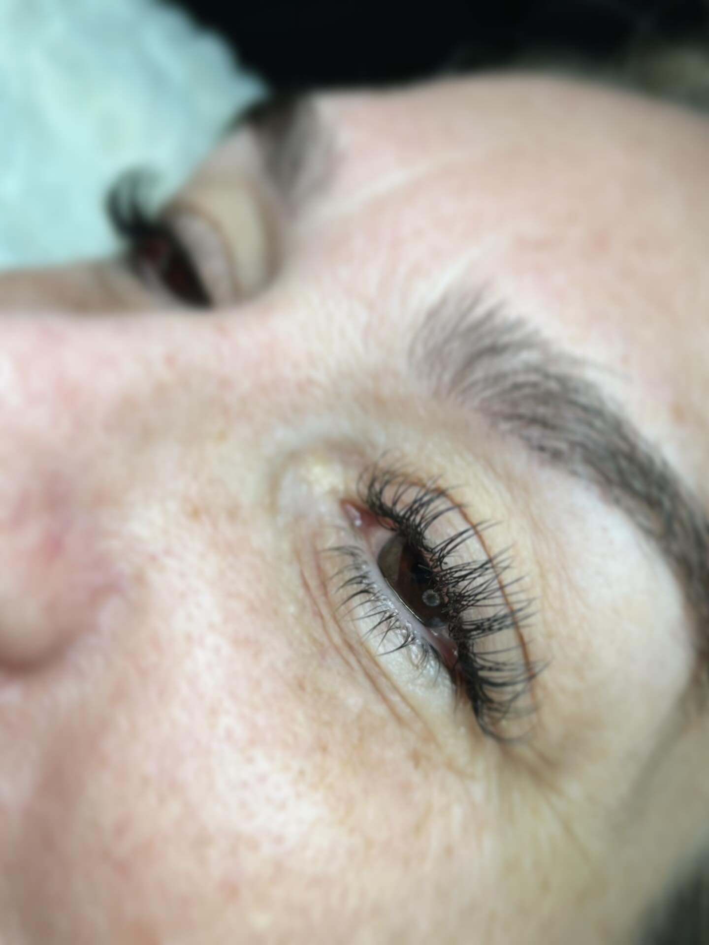 Close-up lash extension result